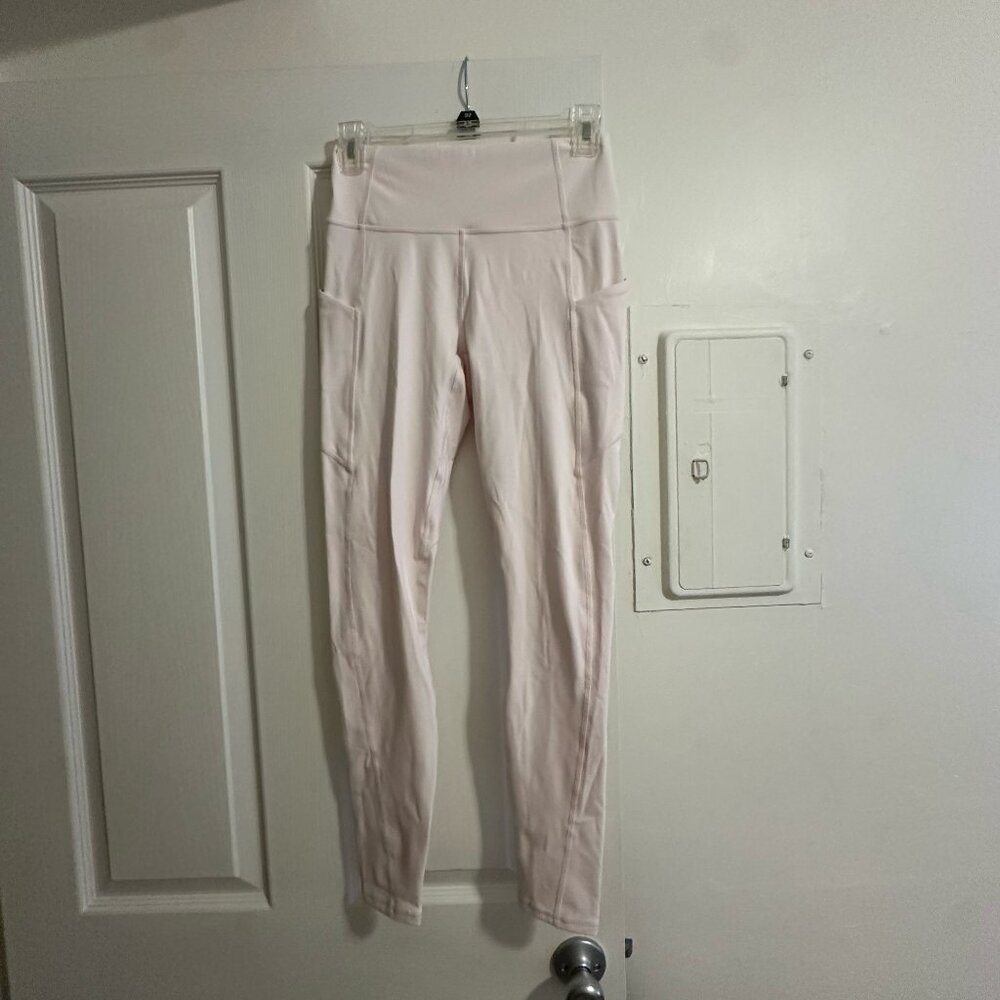 [NWT] Fabletics Light Pink Leggings